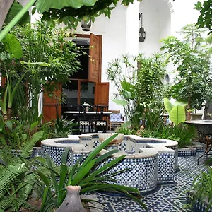 Lune Et Soleil Riad